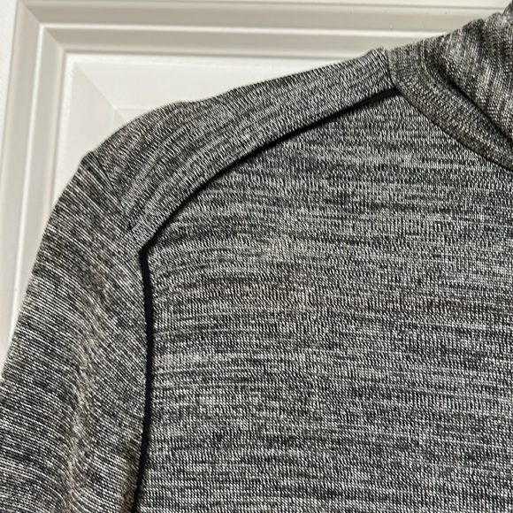 Vince heathered gray turtleneck size S - Picture 2 of 5